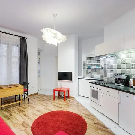 Julie's Flat Apartment